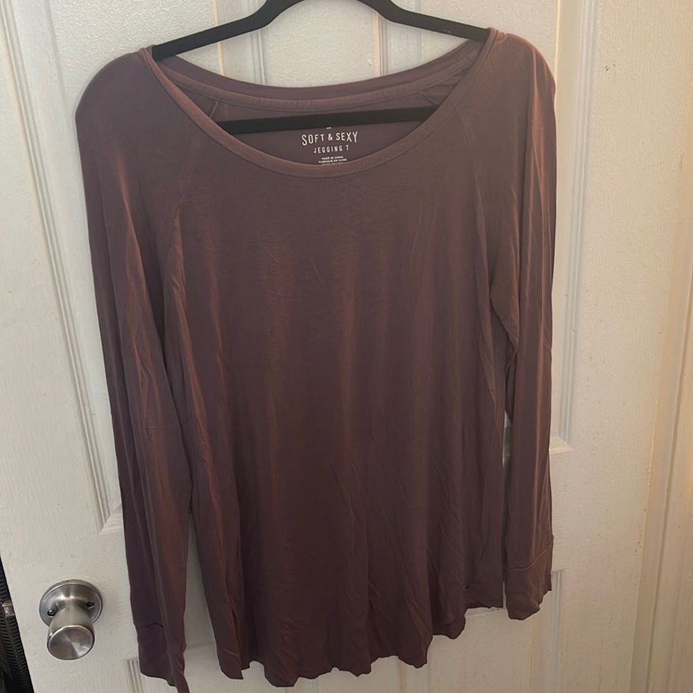 American Eagle long sleeve tee